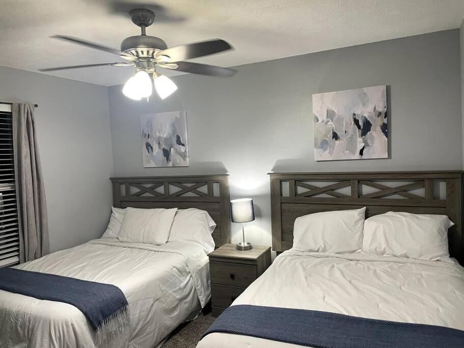 Luxury Modern Condo By The Lake - Succulent Way Branson Bagian luar foto